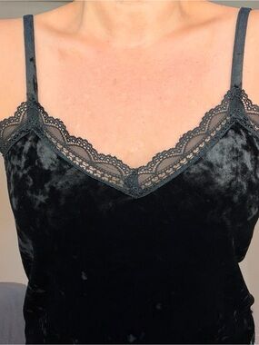 Cupio Black Velvet Lace Trim Cami